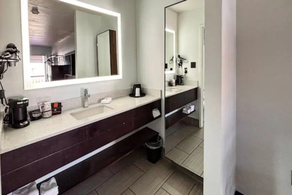 Отель by Best Western Richland