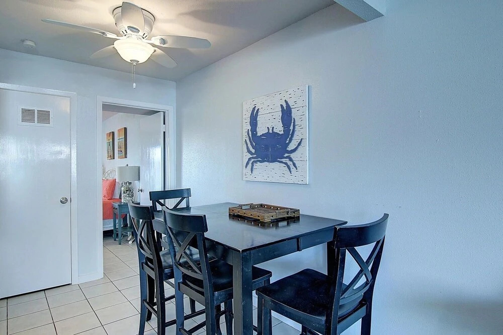 Casa De Flip Flop Ec113 3 Bedroom Condo