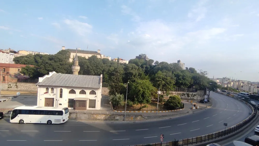 Nevalist Hotel