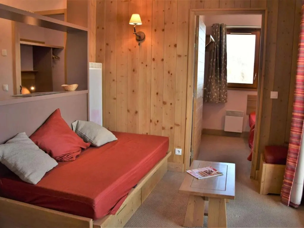Appartement 3 pièces 6 pers. - Pied des pistes avec piscine, sauna et animaux admis - FR-1-330-396
