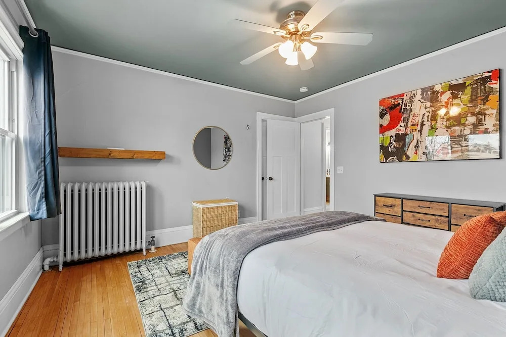 Lyndale Pleasant Getaway