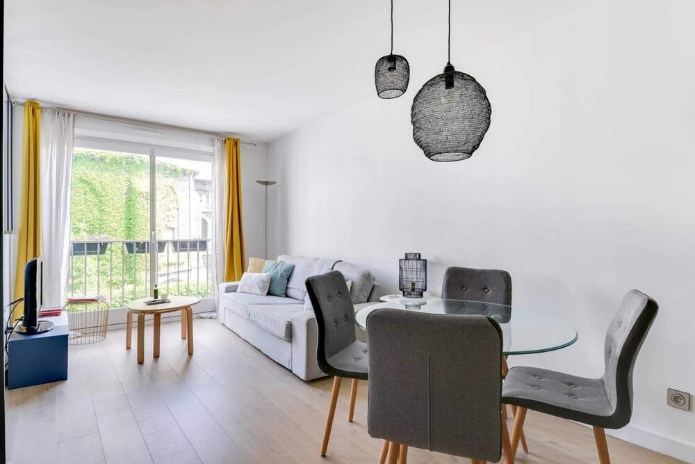 Superbe Appartement Pour 2 - Père-Lachaise by Guestready
