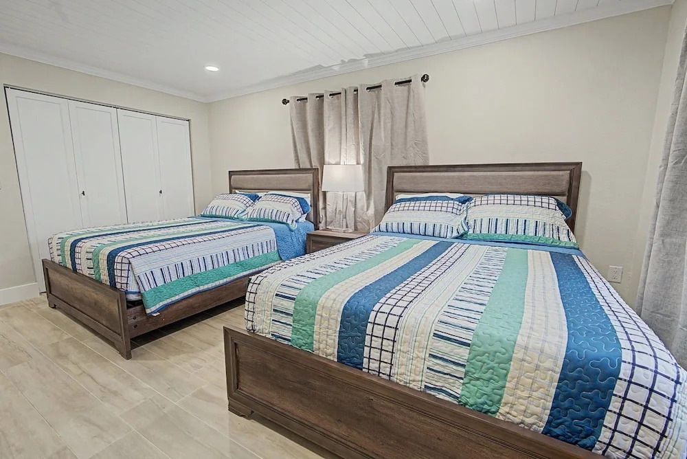 Harbor Island - 4900 Shoreview Ct 3 Bedroom Home