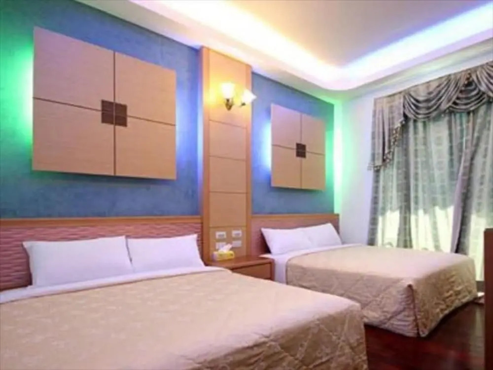 Long-Ko B & B