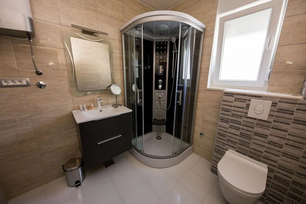Villa Hedonist