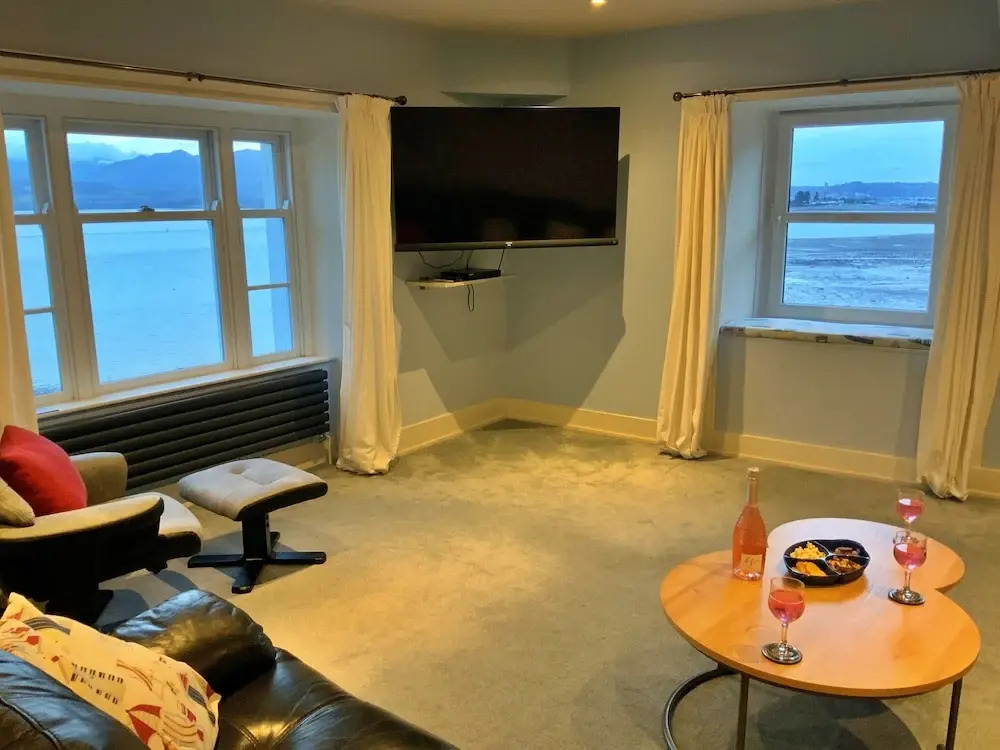 Apartment in Beaumaris With Snowdonia Views