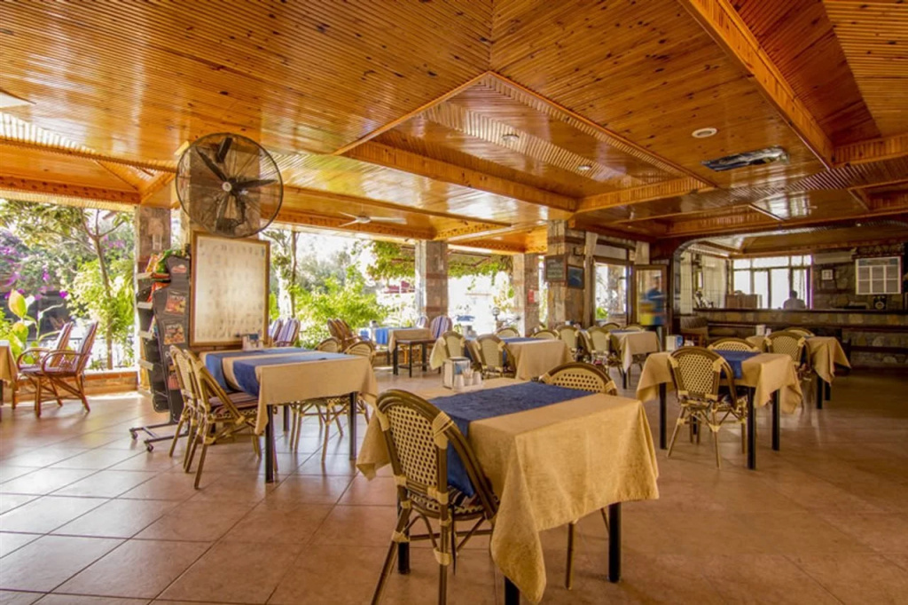 Magic Tulip Beach Hotel