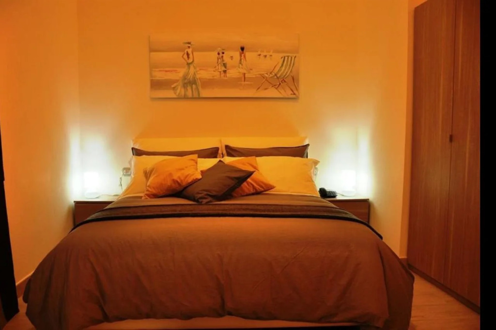 B&B Chiaia 216