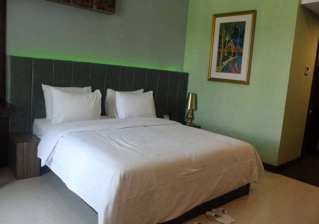 Sutan Raja Hotel & Convention Centre Kotamobagu