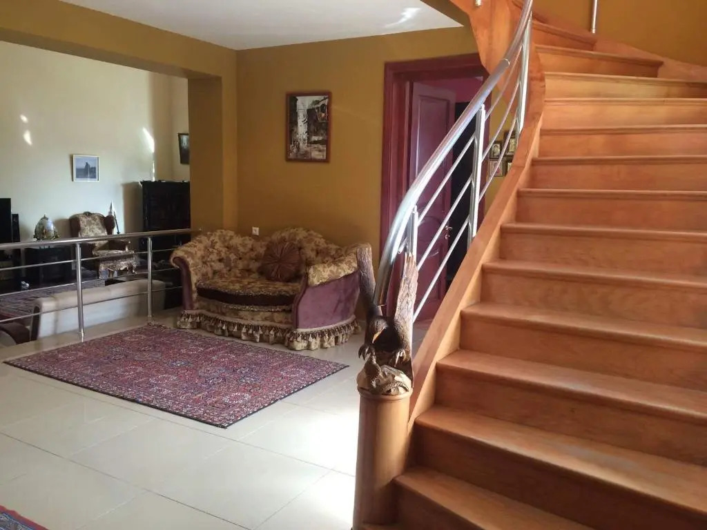 Villa Ananuri
