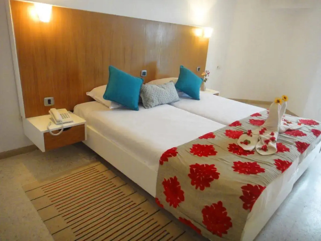 Palmyra Holiday Resort & Spa
