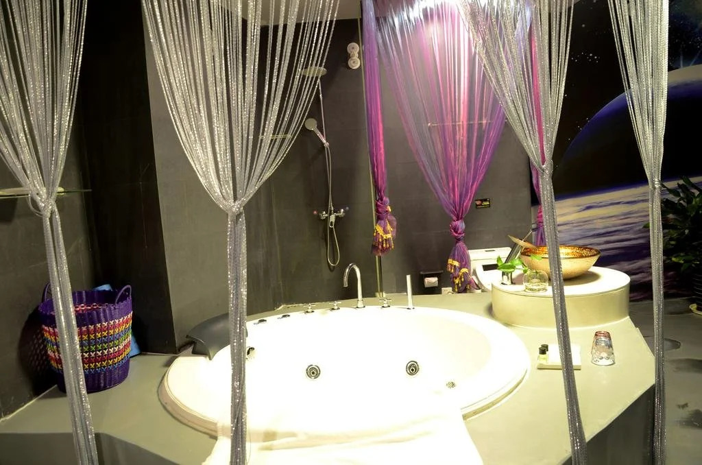 Jiaxing Yilian City Art Hotel
