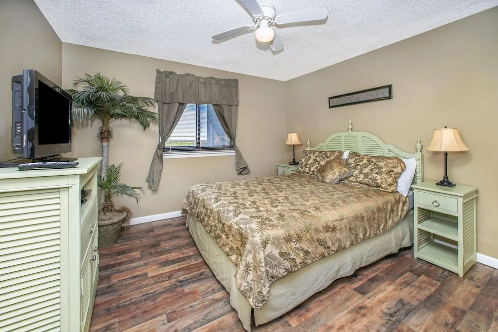 One Seagrove Place 1306 - 1149863