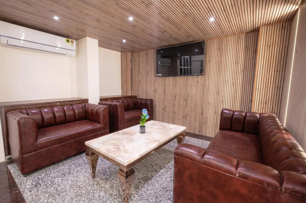 Treebo A1 Residency, Hingna T Point