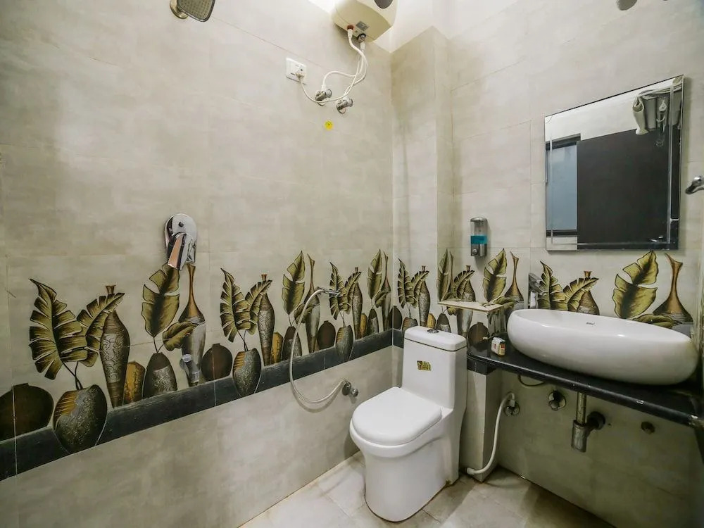 OYO 23295 Hotel The Rajfort