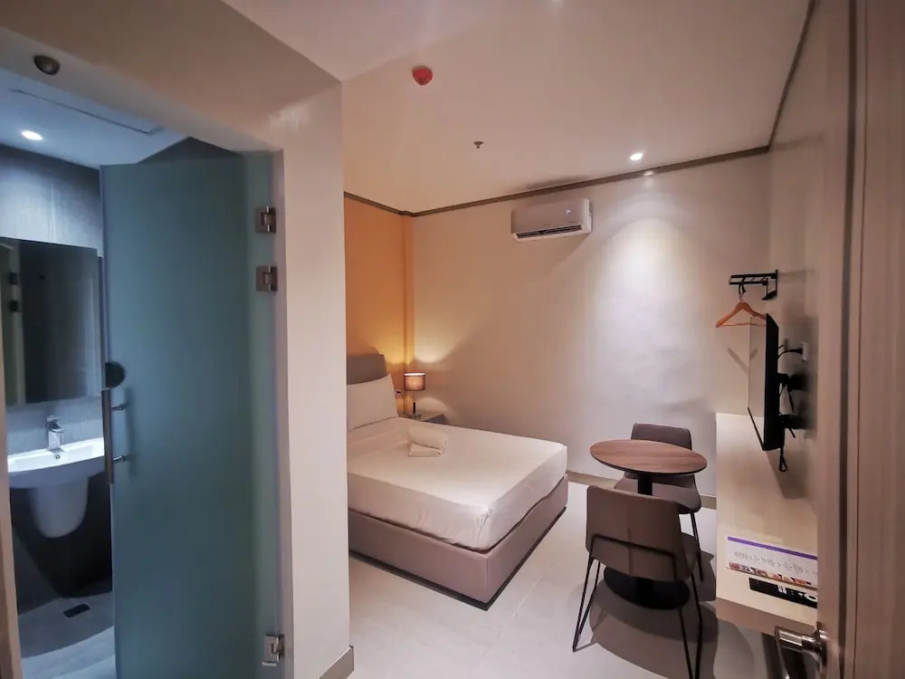 Yes Hotel Imus Cavite