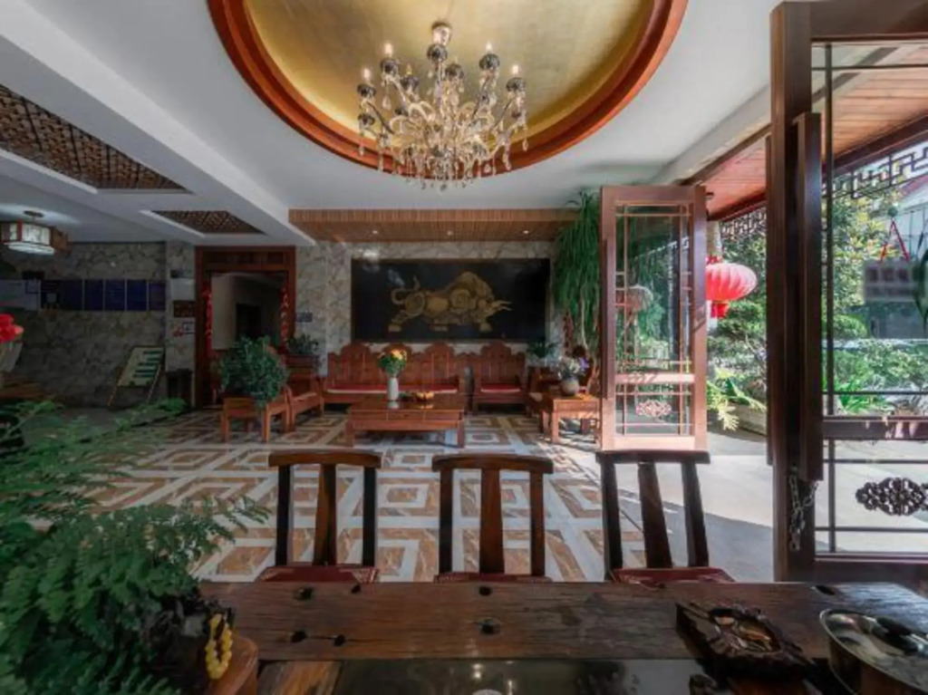 Ziyu Holiday Hotel (Lijiang Ancient City)