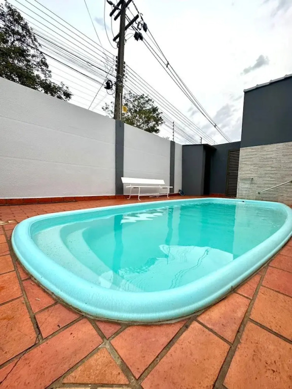 Casa Central 3 suites e piscina 10 pax