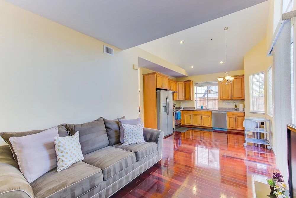 Andrea Way House in Union City 3 Bedrooms 2.5 Bathrooms Home