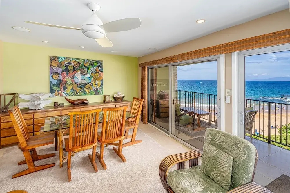Oceanfront Hale Hui Kai 313 Large Lanai, AC, Incredible Views on Keawakapu Beach