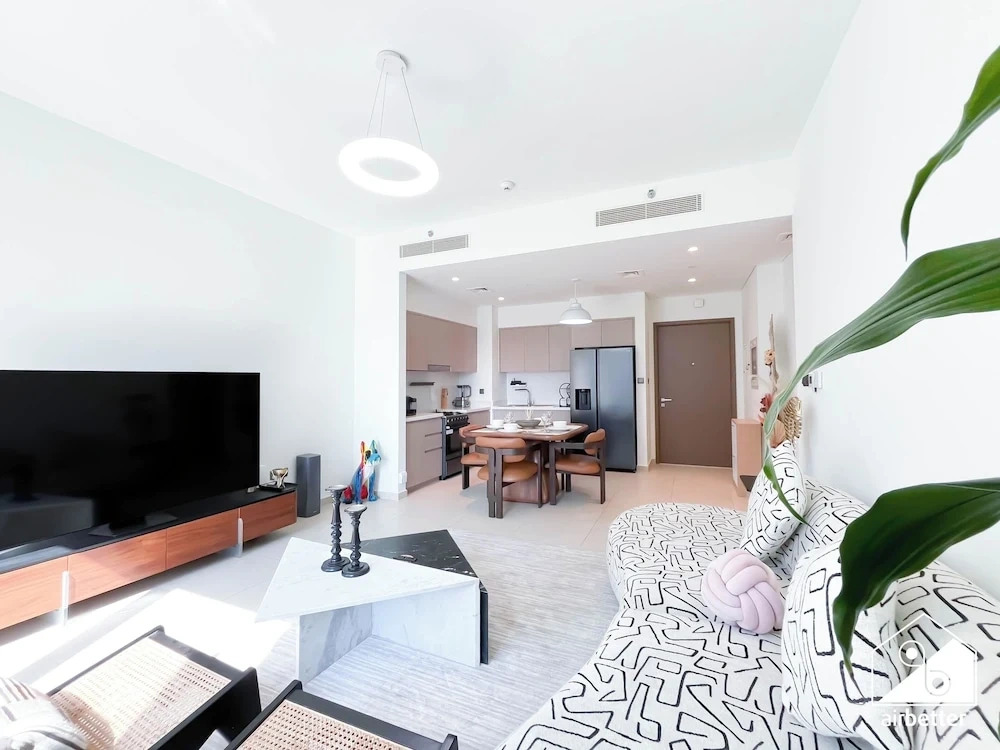 Luxurious 2B with Breathtaking Views Downtown