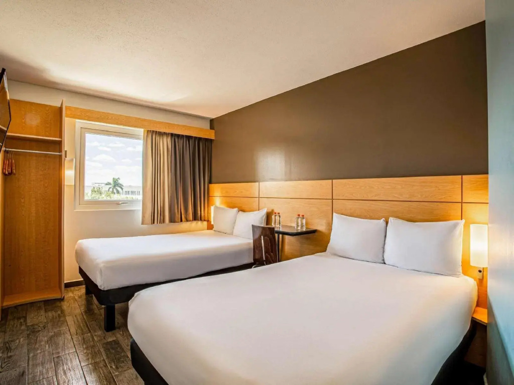 Ibis Merida