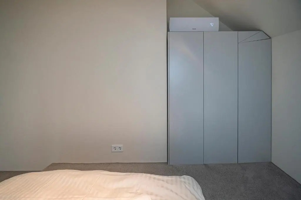 LOFT 1 BD Old Town Apartment by Hostlovers