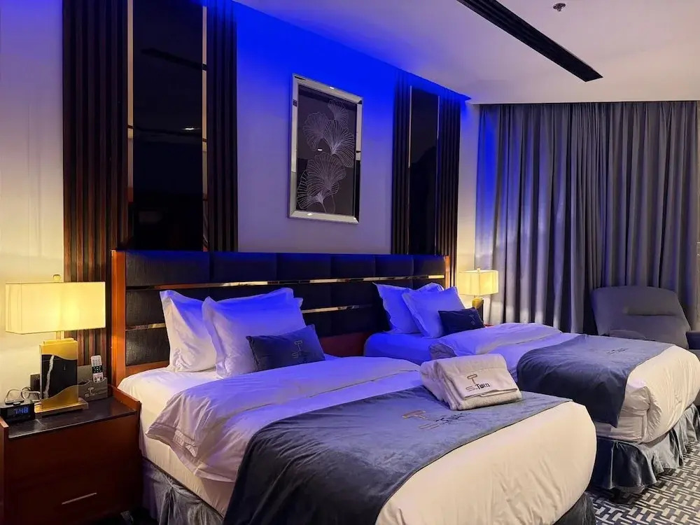 STwin Hotel