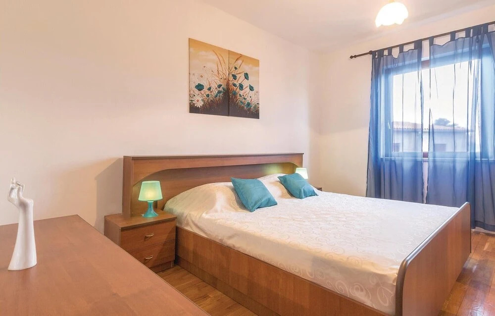 Awesome Home in Fazana With Wifi and 4 Bedrooms