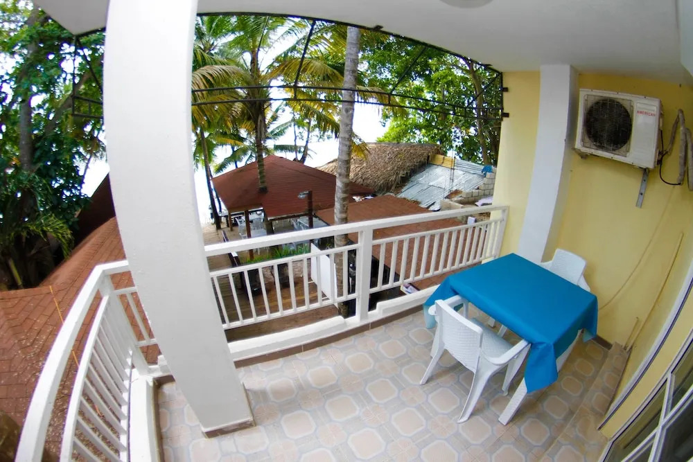 Apartamentos Hostal Cayuco Boramar