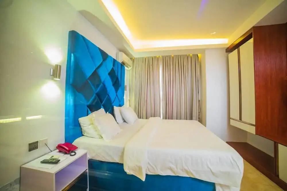 The Grosvenor Rooms And Suites