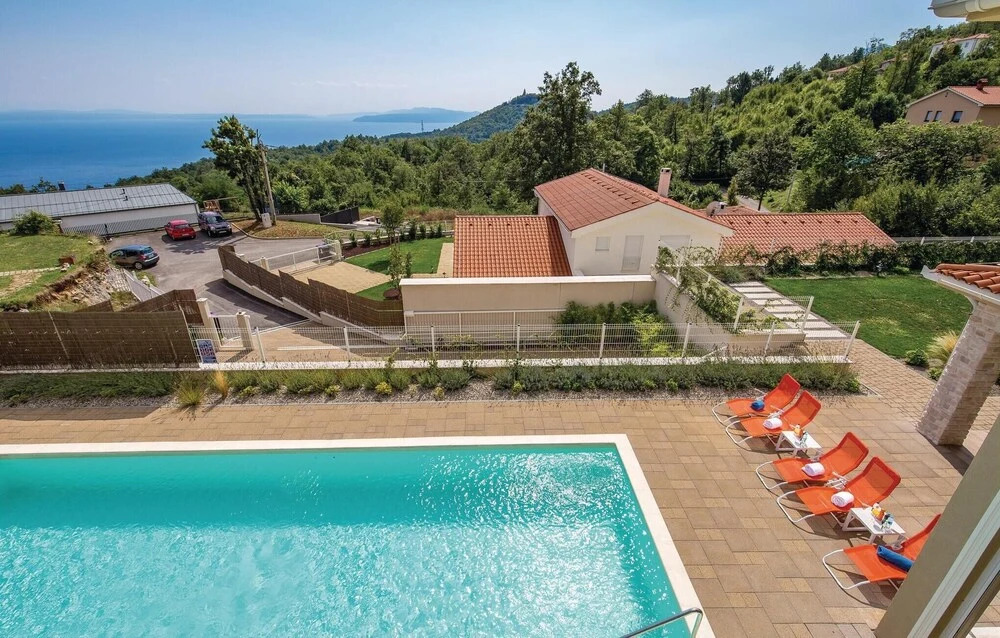 Stunning Home in Veprinac With Sauna, Wifi and 5 Bedrooms