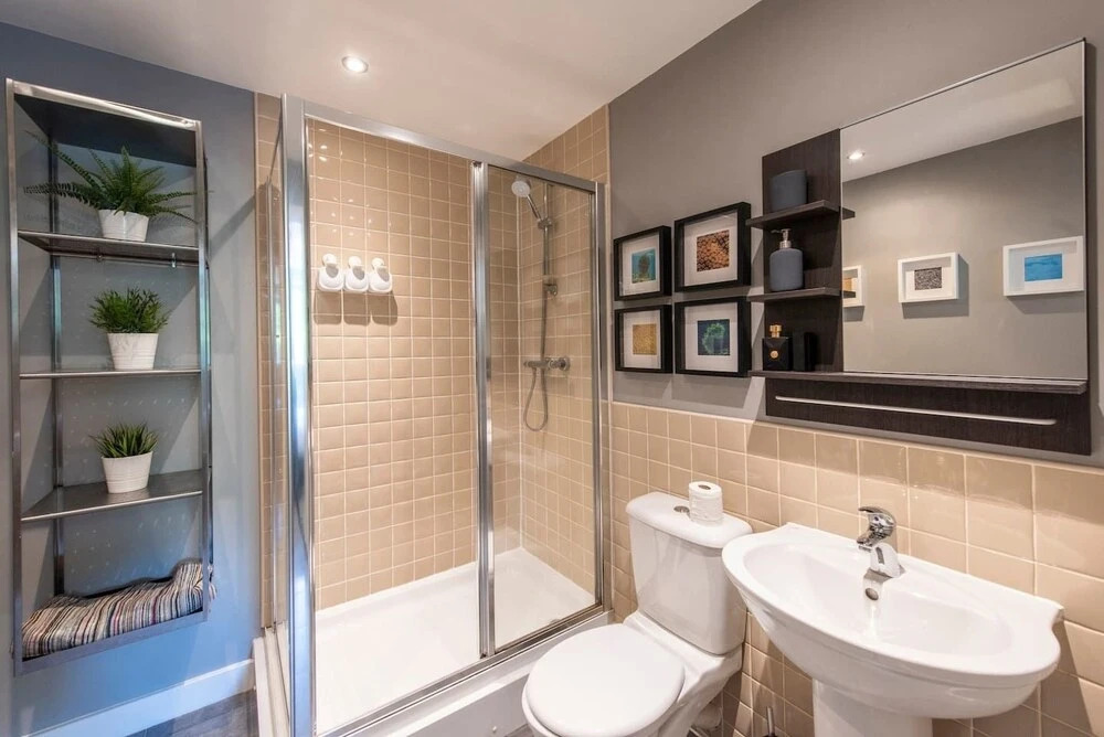 Lovely 2 Bed Flat - Airport/piccadilly Friendly