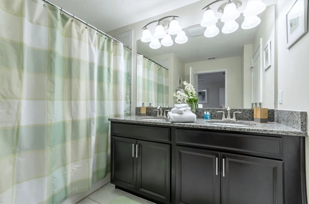 Amazing Townhome! - Storey Lake - 4804CS