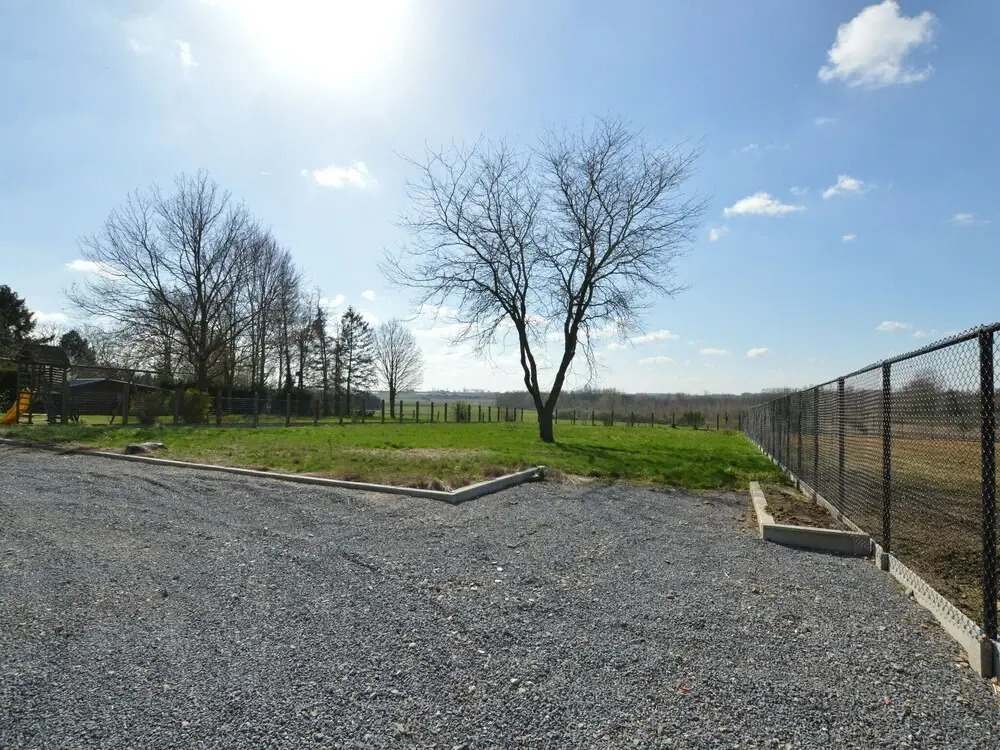 Detached Mansion For 10 People With Ginormous Garden In Linter