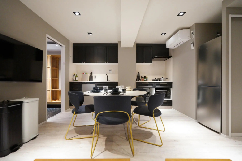 Real Life Kudanshita Chic 2-bedroom 6pax 3mins sub