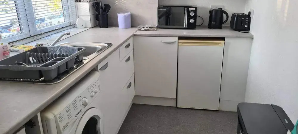 Cosy 2-bed Apartment - Sleeps 4 & Central
