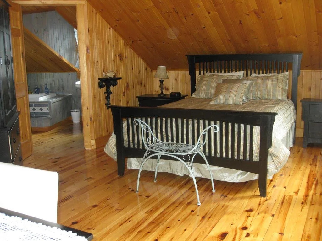 Domaine Rivière Sacacomie Chalets et Bed and Breakfast -Manoir Canergie