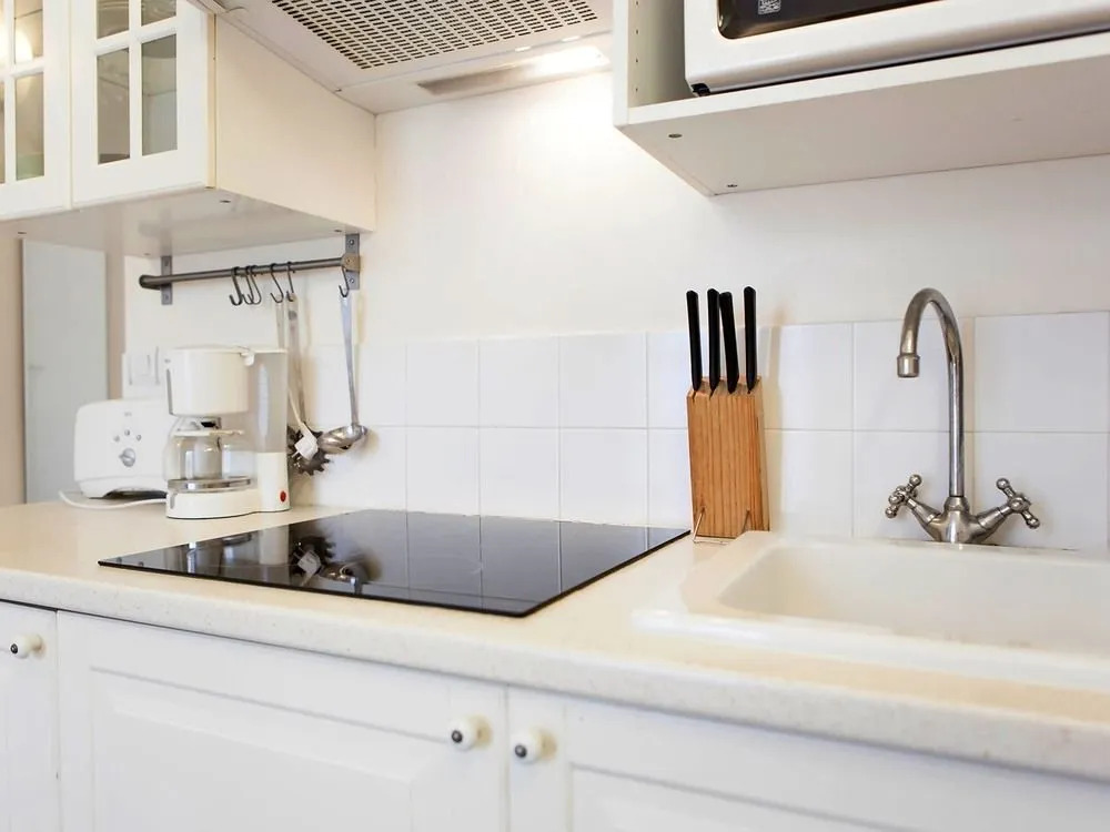 Montmartre Apartments - Renoir