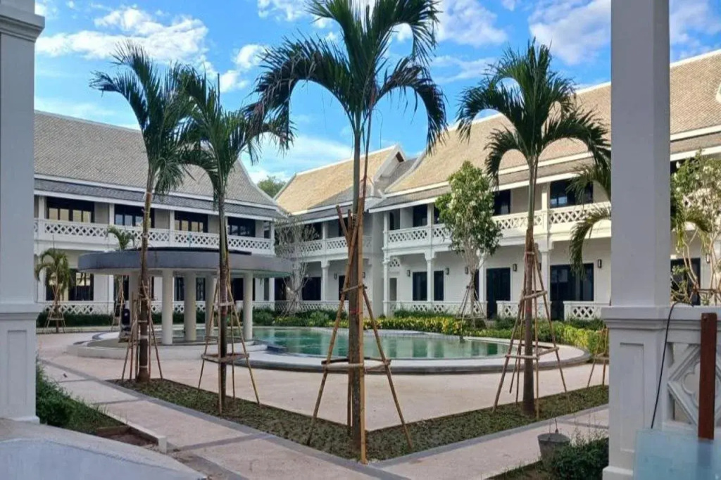 Choasis Hotel