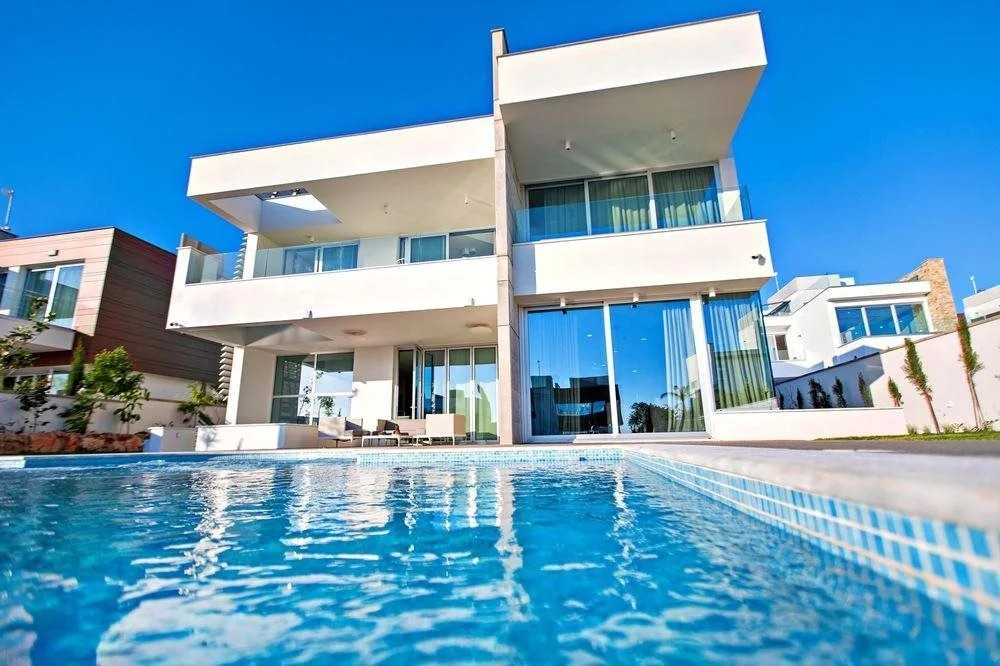 Emerald Elite Luxury Home