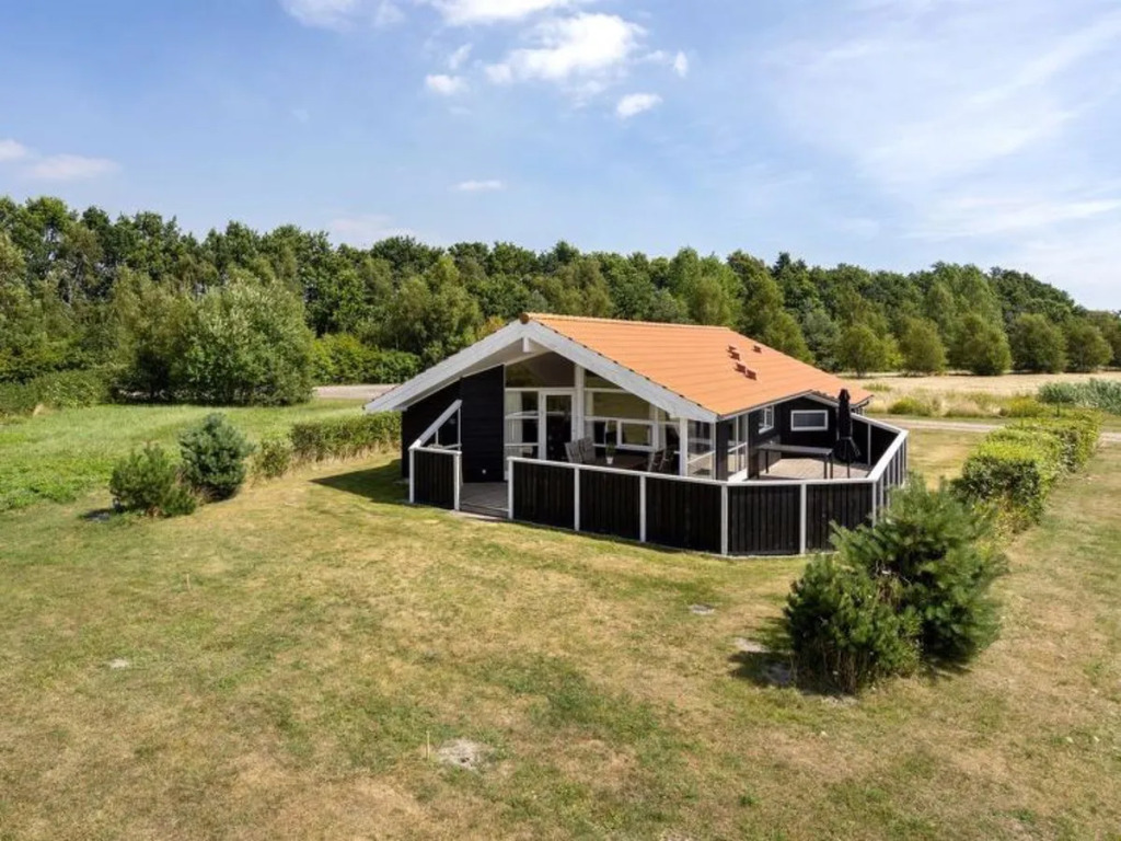 "Cedo" - 900m from the sea in Lolland, Falster and Mon