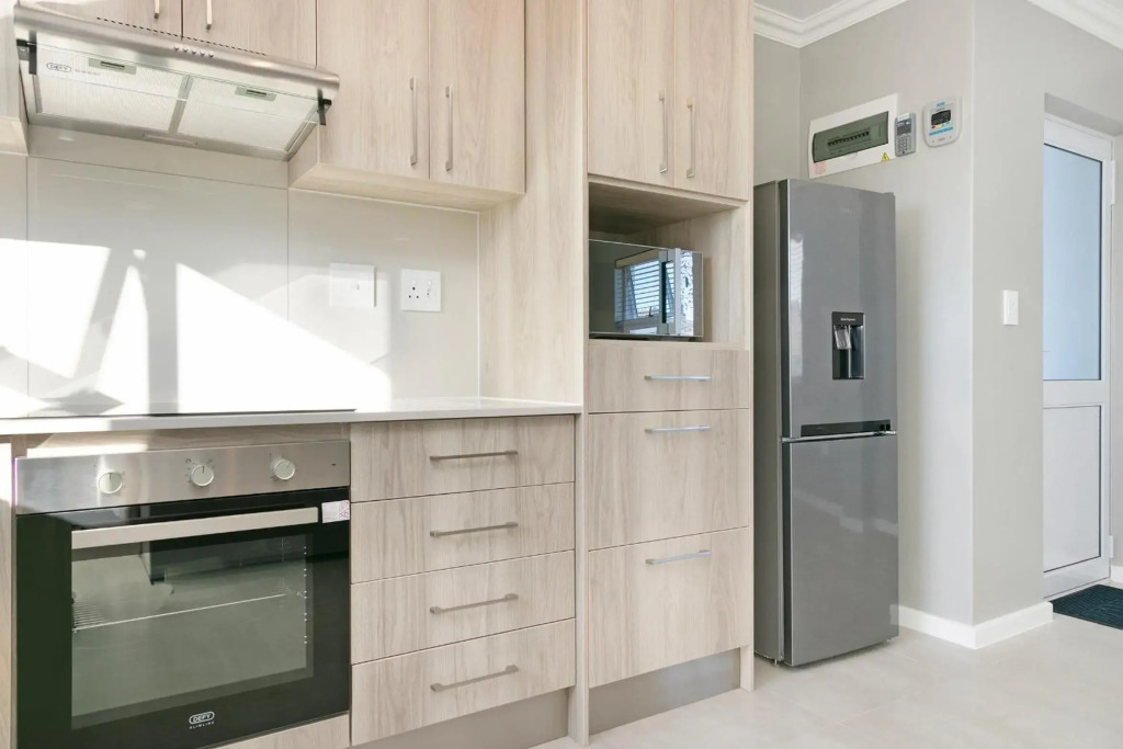 Stunning, Luxurious Apartment close to the beach