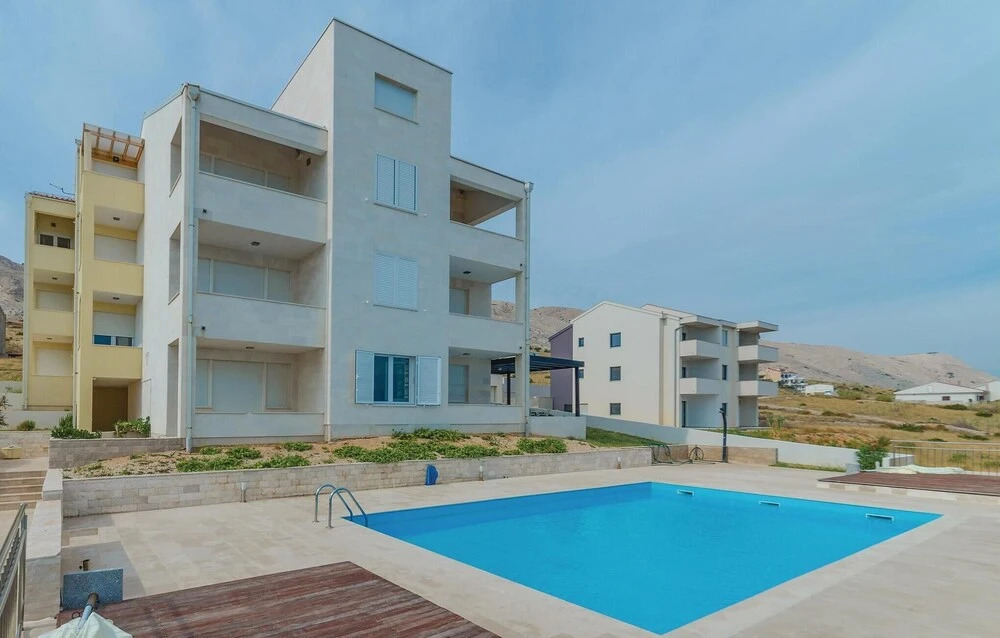 Nice Home in Pag With Wifi and 2 Bedrooms