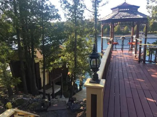 Harbor 90 Guest House (Adults Only)