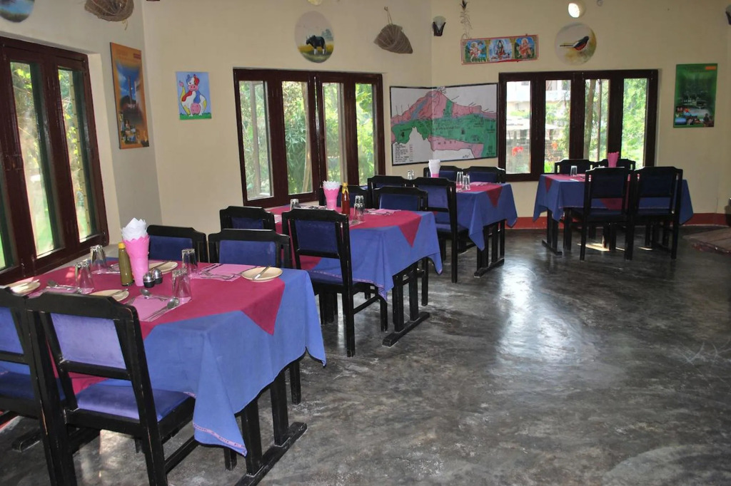 Travellers Jungle Camp-Sauraha