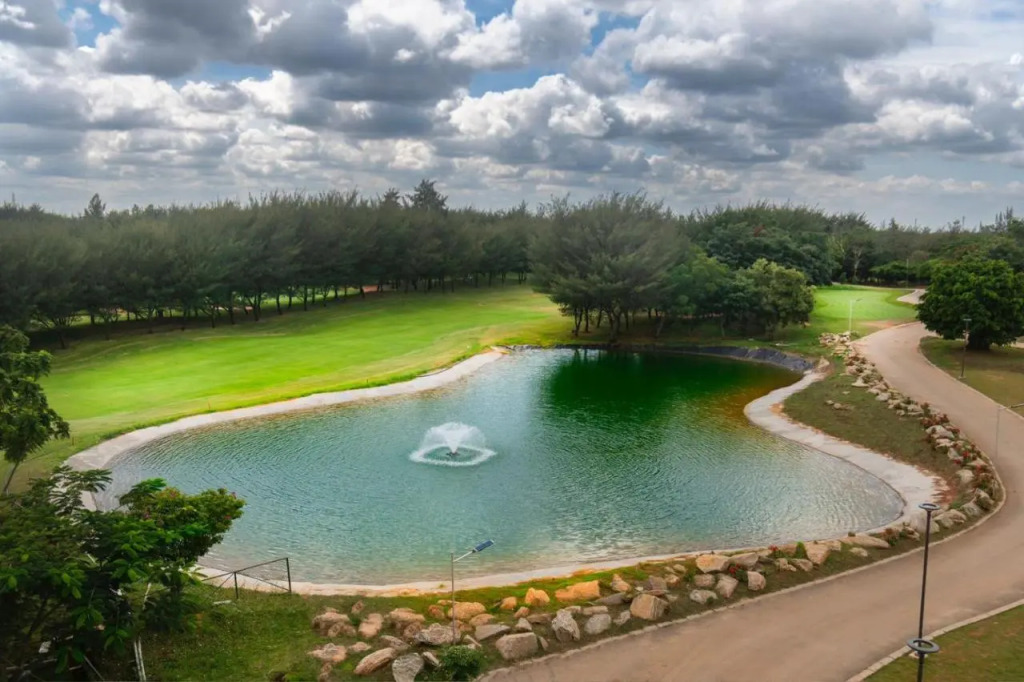 Clover Greens Golf Course and Resort