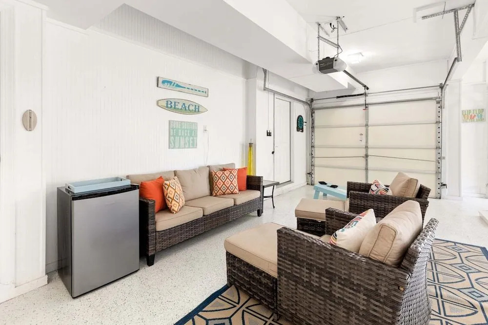Captains Cabana