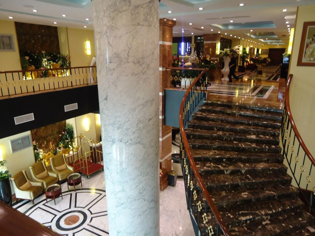 Oasis Hotel