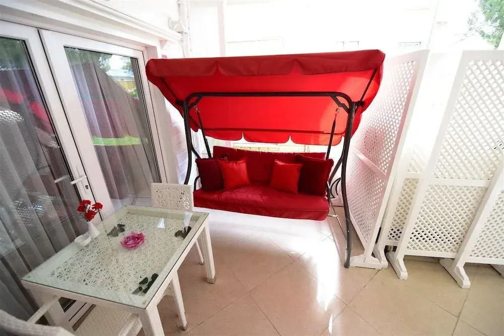 White Palace Otel